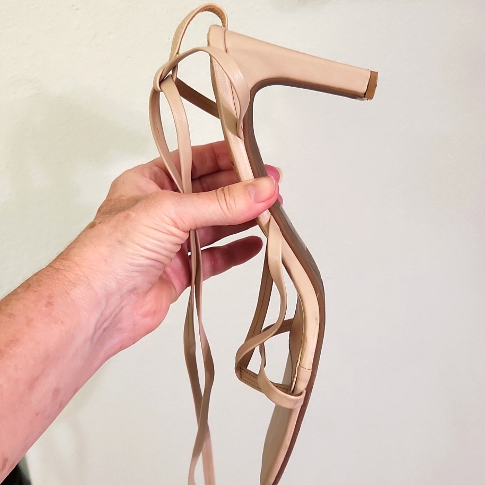 Pretty square toe, strappy, lace up sandals in nude/beige. Very good condition! - Picture 6 of 8